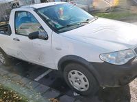 Gebraucht Fiat Strada 84 PS (61 kW) 2008 Weiß Abholung