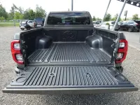 Neu Toyota HiLux Executive 204 PS (150 kW) 2026 Manganbronze metallic Pickup