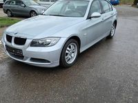 Gebraucht BMW 318 129 PS (94 kW) 2006 Silber Limousine