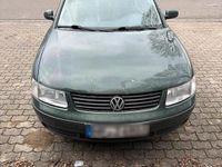 Gebraucht VW Passat 193 PS (141 kW) 1999 Grün Kombi
