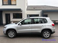 Gebraucht VW Tiguan Trendline 122 PS (89 kW) 2012 Silber SUV