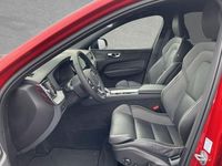 Gebraucht Volvo XC60 Plus 250 PS (183 kW) 2024 Fusion red SUV