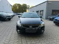 Gebraucht Kia Ceed Edition 7 90 PS (66 kW) 2012 Schwarz Kleinwagen