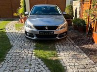 Gebraucht Peugeot 308 130 PS (95 kW) 2018 Grau Limousine