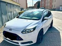 Gebraucht Ford Focus ST 250 PS (183 kW) 2013 Weiß Kombi