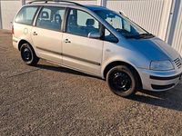Second-hand VW Sharan 116 CP (85 kW) 2002 Gri Monovolum