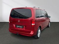 Gebraucht Mercedes V220 163 PS (119 kW) 2024 Rot Van / Kleinbus
