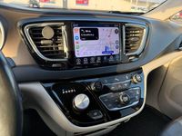 Gebraucht Chrysler Pacifica 291 PS (214 kW) 2019 Rot Van / Kleinbus