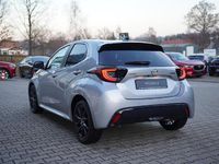 Neu Mazda 2 Homura-Line 116 PS (85 kW) 2026 Silber Limousine