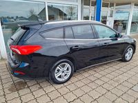 Gebraucht Ford Focus Cool & Connect 125 PS (91 kW) 2022 Schwarz Limousine