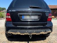 Gebraucht Mercedes ML500 388 PS (285 kW) 2007 Schwarz SUV