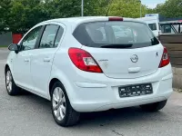 Gebraucht Opel Corsa Active 87 PS (63 kW) 2013 Weiß Kleinwagen