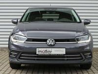 Gebraucht VW Polo Style 95 PS (69 kW) 2023 Grau Limousine