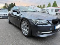 Gebraucht BMW 320 184 PS (135 kW) 2012 Grau Coupé