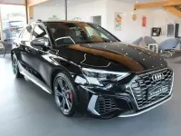 Gebraucht Audi S3 Ambiente 310 PS (228 kW) 2023 Schwarz Limousine