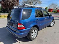 Gebraucht Mercedes ML320 218 PS (160 kW) 2001 Blau SUV