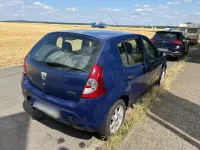 Gebraucht Dacia Sandero 75 PS (55 kW) 2010 Blau Limousine