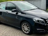 Gebraucht Mercedes B180 Urban 109 PS (80 kW) 2015 Schwarz Kleinwagen