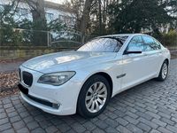 Gebraucht BMW 750 408 PS (300 kW) 2011 Weiß Limousine