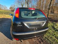 Usata Ford Focus 100 CV (73 kW) 2004 Nero Utilitaria