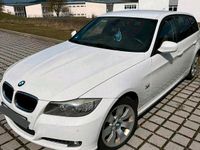Gebraucht BMW 320 184 PS (135 kW) 2010 Weiß Kombi