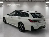 Gebraucht BMW 320 M Sport 190 PS (139 kW) 2023 Weiß Limousine