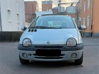 Gebraucht Renault Twingo 75 PS (55 kW) 2001 Silber Kleinwagen