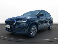 Gebraucht Skoda Karoq Tour 150 PS (110 kW) 2025 Schwarz magic perleffekt SUV