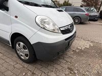 Gebraucht Opel Vivaro 114 PS (83 kW) 2012 Weiß Van / Kleinbus