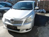 Gebraucht Toyota Verso Executive 126 PS (92 kW) 2011 Grau Van / Kleinbus