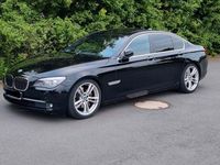 Second-hand BMW 740 Performance 306 CP (225 kW) 2012 Negru Berlinǎ