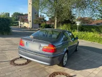 Gebraucht BMW 318 143 PS (105 kW) 2002 Blau Limousine