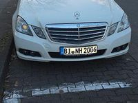 Gebraucht Mercedes E200 Avantgarde 136 PS (100 kW) 2010 Weiß Limousine