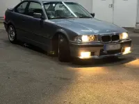 Gebraucht BMW 320 150 PS (110 kW) 1995 Violet Coupé