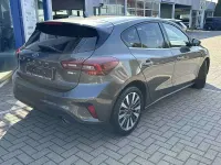Gebraucht Ford Focus Titanium 125 PS (91 kW) 2024 Magnetic grau Limousine
