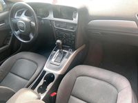 Gebraucht Audi A4 120 PS (88 kW) 2011 Andere farben Limousine