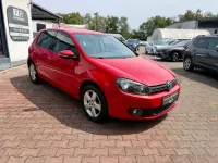 Gebraucht VW Golf VI Team 105 PS (77 kW) 2010 Rot Limousine