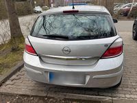 Usata Opel Astra 2004 Argento Berlina