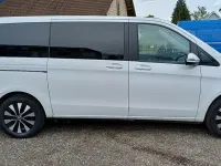 Gebraucht Mercedes V220 163 PS (119 kW) 2022 Weiß Van / Kleinbus