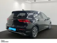 Gebraucht VW Golf VIII Active 150 PS (110 kW) 2021