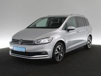 Gebraucht VW Touran Highline 150 PS (110 kW) 2022 Silber / reflexsilber Van / Kleinbus