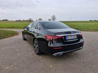 Gebraucht Mercedes E200 197 PS (144 kW) 2022 Schwarz Limousine