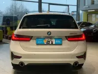 Gebraucht BMW 330 Sport Line 265 PS (194 kW) 2020 Alpinweiss iii Kombi