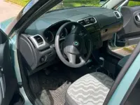 Gebraucht Skoda Fabia 69 PS (50 kW) 2010 Andere farben Limousine