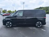 Gebraucht VW Multivan Style 204 PS (150 kW) 2023 Schwarz Van / Kleinbus