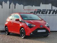Gebraucht Toyota Aygo X-play 72 PS (52 kW) 2021 Vulcanorot Kleinwagen
