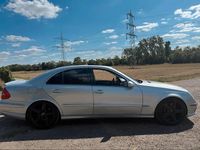 Gebraucht Mercedes E500 306 PS (225 kW) 2002 Silber Limousine