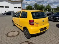 Gebraucht VW Fox Basis 54 PS (39 kW) 2005 Gelb Kleinwagen