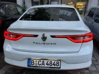 Gebraucht Renault Talisman Intens 200 PS (147 kW) 2017 Weiß Limousine