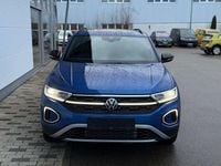Neu VW T-Roc Style 150 PS (110 kW) 2026 Ravennablau metallic SUV
